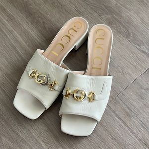 Gucci white leather sandals with GG